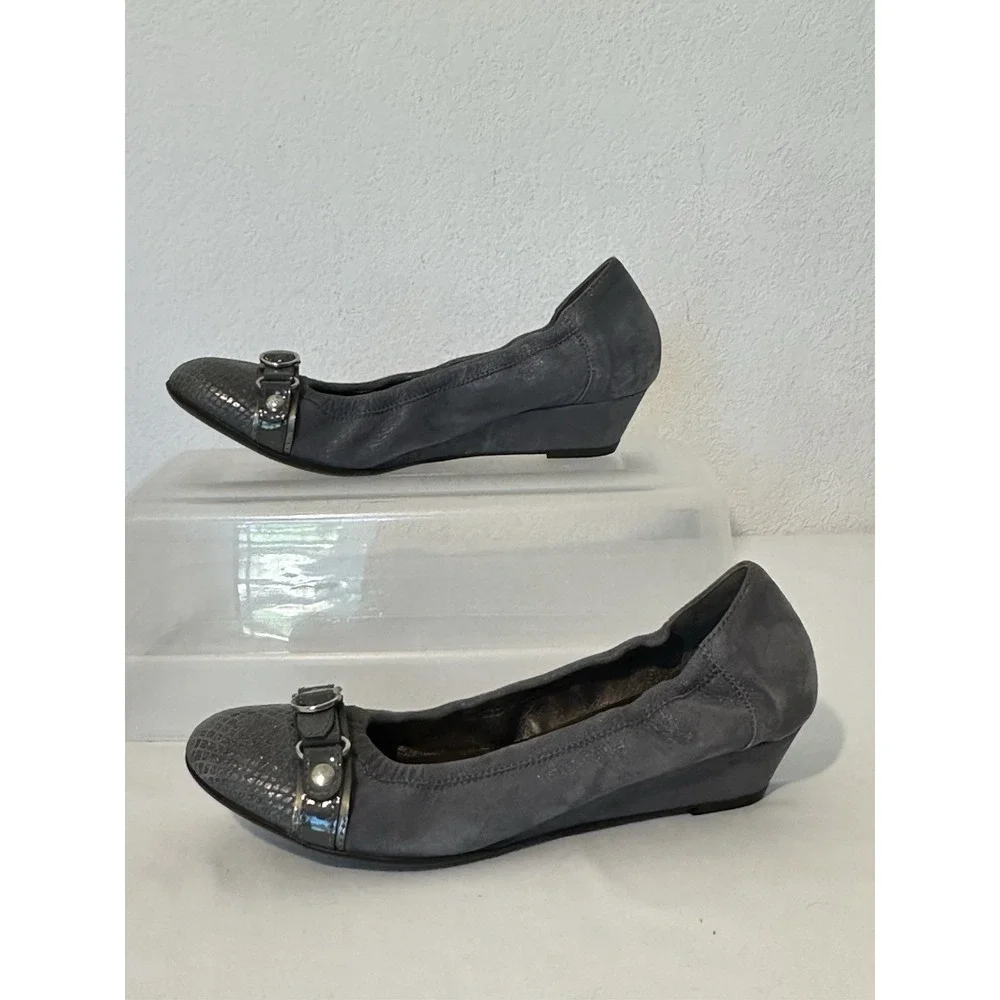 AGL Attilio Giusti‎ Leombruni Cap Toe Buckle Low Wedge Heel Gray Suede Size 39/9
